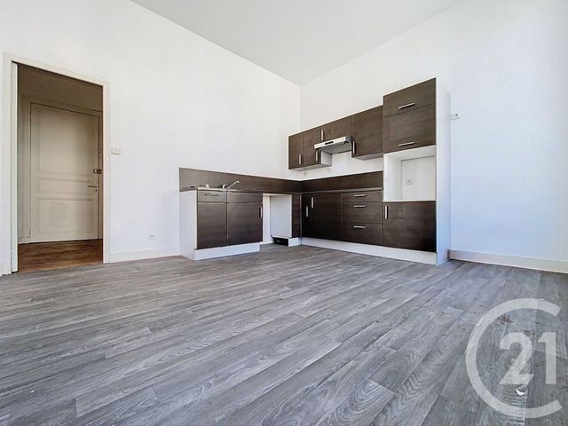 Appartement F4 à vendre - 4 pièces - 127.05 m2 - ROCHEFORT - 17 - POITOU-CHARENTES - Century 21 L'Arsenal