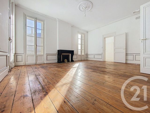 Appartement F4 à vendre - 4 pièces - 127.05 m2 - ROCHEFORT - 17 - POITOU-CHARENTES - Century 21 L'Arsenal