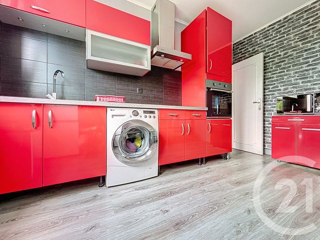 Appartement Chambre à louer - 1 pièce - 15.5 m2 - ROCHEFORT - 17 - POITOU-CHARENTES - Century 21 L'Arsenal