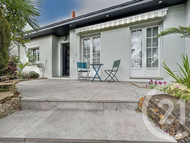 Appartement Chambre à louer - 1 pièce - 15.5 m2 - ROCHEFORT - 17 - POITOU-CHARENTES - Century 21 L'Arsenal