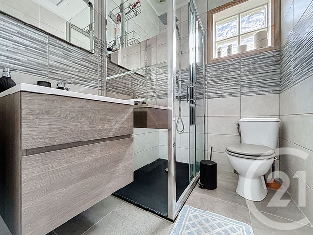 Appartement Chambre à louer - 1 pièce - 15.5 m2 - ROCHEFORT - 17 - POITOU-CHARENTES - Century 21 L'Arsenal