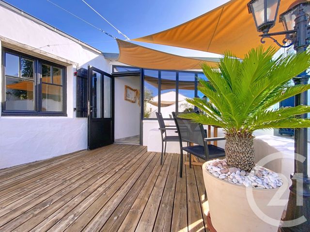 maison à vendre - 5 pièces - 140.0 m2 - ST NAZAIRE SUR CHARENTE - 17 - POITOU-CHARENTES - Century 21 L'Arsenal