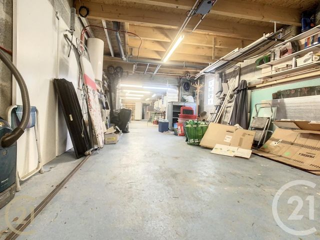 maison à vendre - 7 pièces - 182.0 m2 - PORT DES BARQUES - 17 - POITOU-CHARENTES - Century 21 L'Arsenal