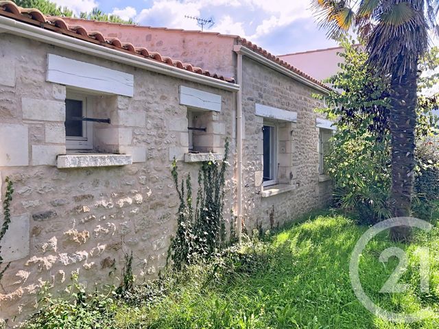 maison à vendre - 5 pièces - 134.0 m2 - PORT DES BARQUES - 17 - POITOU-CHARENTES - Century 21 L'Arsenal
