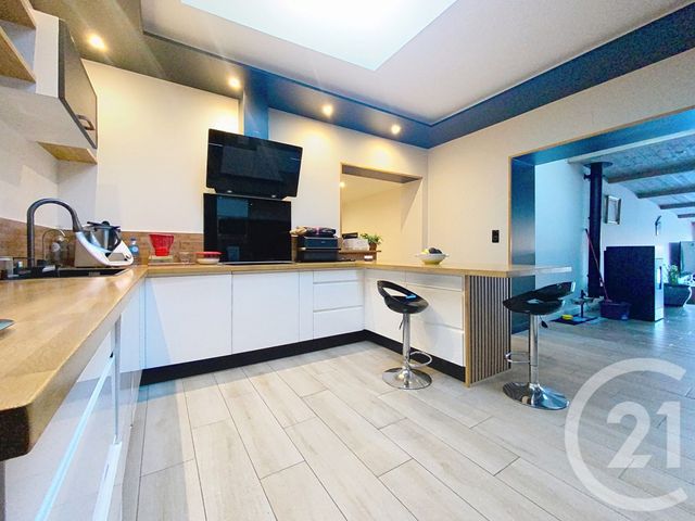 maison à vendre - 8 pièces - 194.0 m2 - TONNAY CHARENTE - 17 - POITOU-CHARENTES - Century 21 L'Arsenal