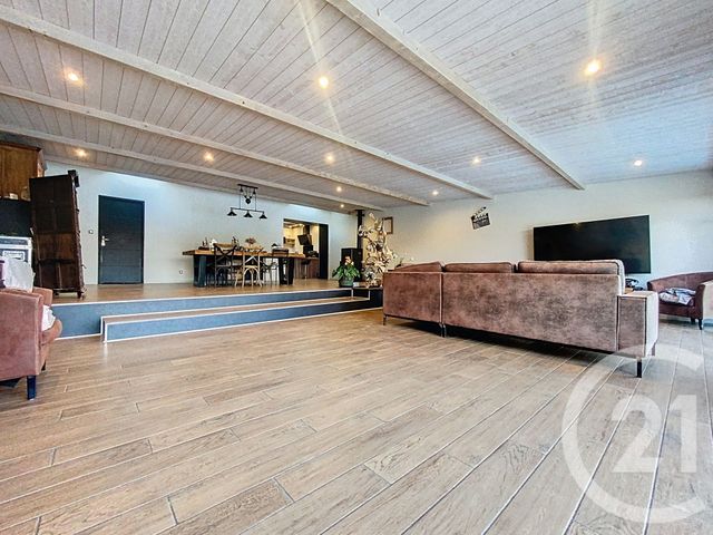 maison à vendre - 8 pièces - 194.0 m2 - TONNAY CHARENTE - 17 - POITOU-CHARENTES - Century 21 L'Arsenal