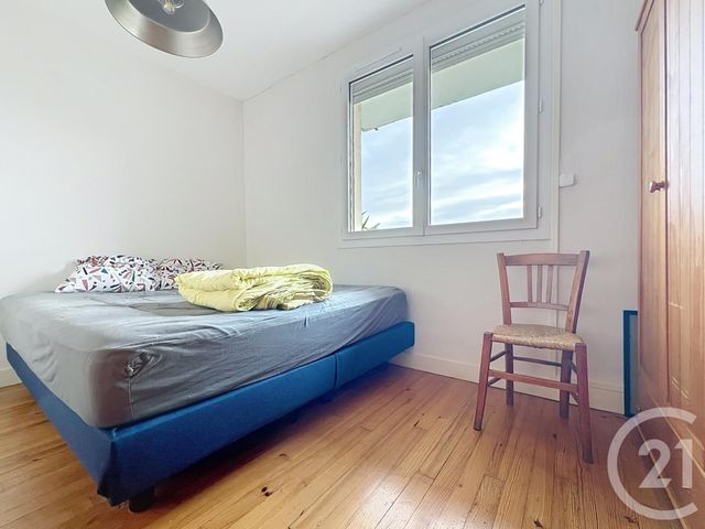 Appartement à vendre - 4 pièces - 65.96 m2 - ROCHEFORT - 17 - POITOU-CHARENTES - Century 21 L'Arsenal