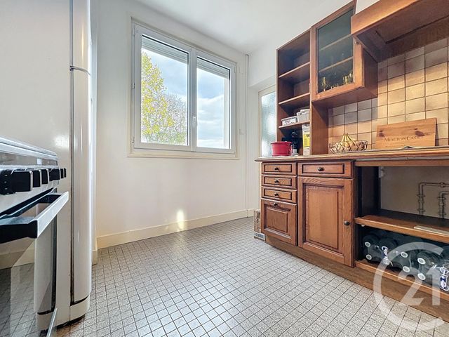 Appartement à vendre - 4 pièces - 65.96 m2 - ROCHEFORT - 17 - POITOU-CHARENTES - Century 21 L'Arsenal