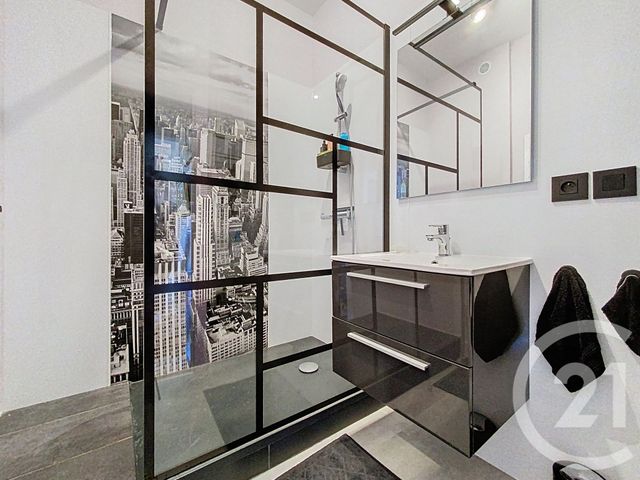 Appartement F3 à vendre - 3 pièces - 74.13 m2 - ROCHEFORT - 17 - POITOU-CHARENTES - Century 21 L'Arsenal