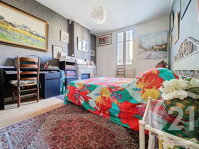 Appartement F3 à vendre - 3 pièces - 74.13 m2 - ROCHEFORT - 17 - POITOU-CHARENTES - Century 21 L'Arsenal