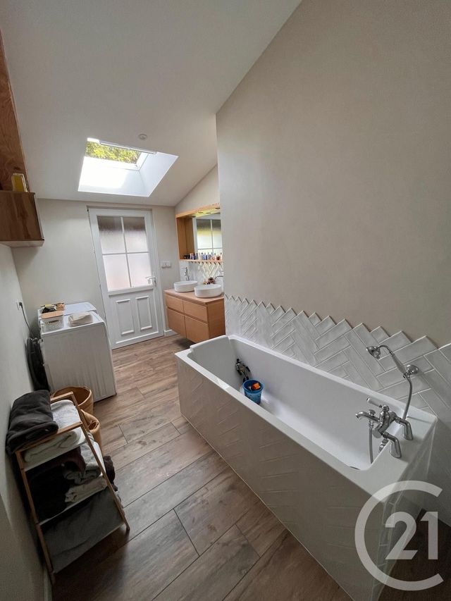 maison à vendre - 6 pièces - 200.0 m2 - BREUIL MAGNE - 17 - POITOU-CHARENTES - Century 21 L'Arsenal