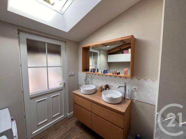 maison à vendre - 6 pièces - 200.0 m2 - BREUIL MAGNE - 17 - POITOU-CHARENTES - Century 21 L'Arsenal