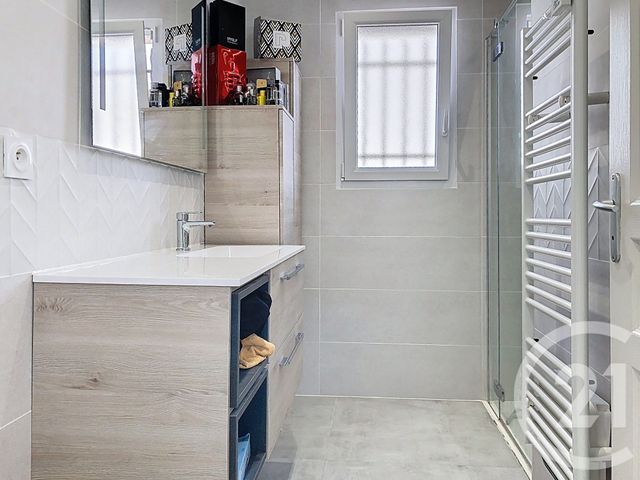 maison à vendre - 6 pièces - 145.0 m2 - ECHILLAIS - 17 - POITOU-CHARENTES - Century 21 L'Arsenal