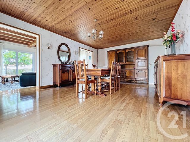 maison à vendre - 7 pièces - 137.57 m2 - ST AGNANT - 17 - POITOU-CHARENTES - Century 21 L'Arsenal