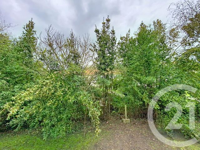 Appartement T4 à vendre - 4 pièces - 62.52 m2 - ROCHEFORT - 17 - POITOU-CHARENTES - Century 21 L'Arsenal