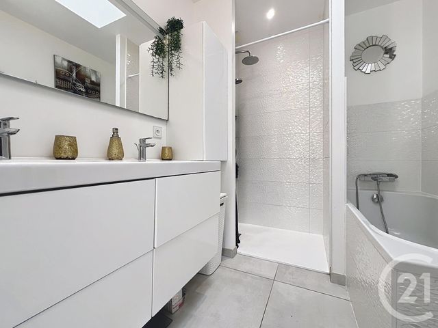 maison à vendre - 11 pièces - 237.48 m2 - AIGREFEUILLE D AUNIS - 17 - POITOU-CHARENTES - Century 21 L'Arsenal