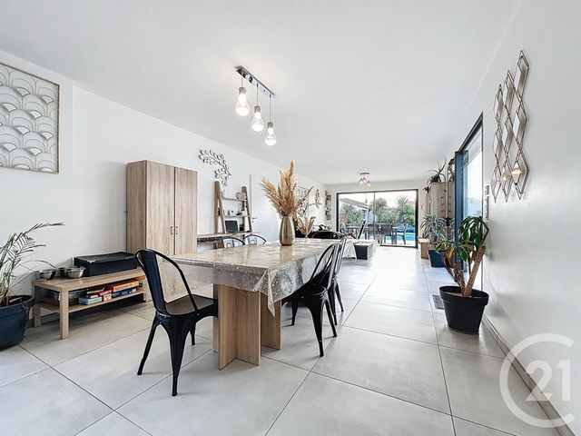 maison à vendre - 11 pièces - 237.48 m2 - AIGREFEUILLE D AUNIS - 17 - POITOU-CHARENTES - Century 21 L'Arsenal