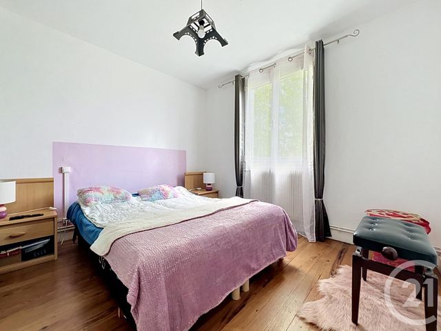 Appartement à vendre - 4 pièces - 62.15 m2 - ROCHEFORT - 17 - POITOU-CHARENTES - Century 21 L'Arsenal