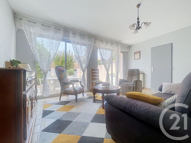 maison à vendre - 5 pièces - 127.0 m2 - ROCHEFORT - 17 - POITOU-CHARENTES - Century 21 L'Arsenal