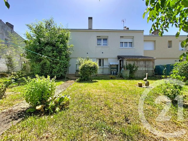 maison à vendre - 6 pièces - 106.9 m2 - ROCHEFORT - 17 - POITOU-CHARENTES - Century 21 L'Arsenal