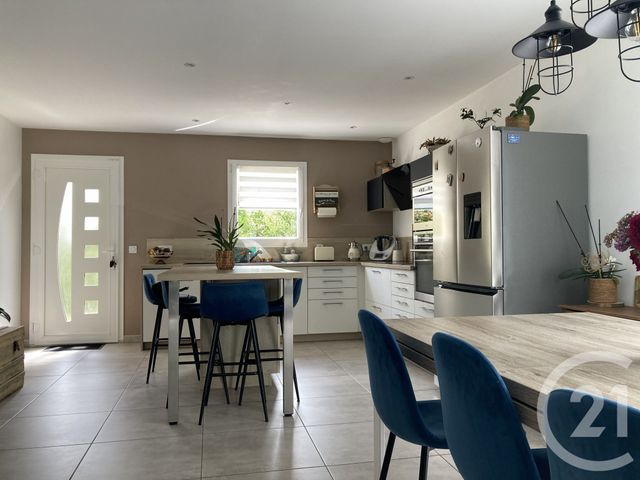 maison à vendre - 4 pièces - 85.0 m2 - ECHILLAIS - 17 - POITOU-CHARENTES - Century 21 L'Arsenal