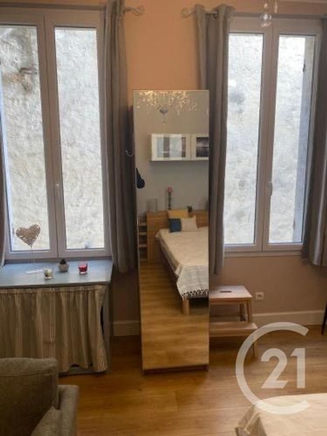 Appartement Studio à vendre - 2 pièces - 22.0 m2 - ROCHEFORT - 17 - POITOU-CHARENTES - Century 21 L'Arsenal