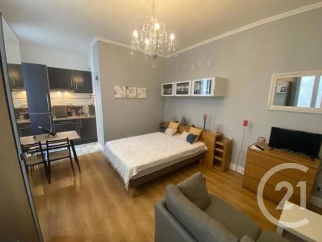 Appartement Studio à vendre - 2 pièces - 22.0 m2 - ROCHEFORT - 17 - POITOU-CHARENTES - Century 21 L'Arsenal