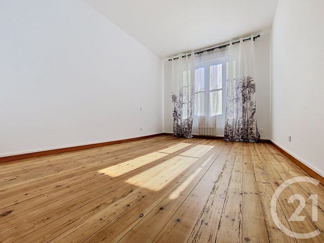 Appartement F3 à vendre - 3 pièces - 76.0 m2 - ROCHEFORT - 17 - POITOU-CHARENTES - Century 21 L'Arsenal