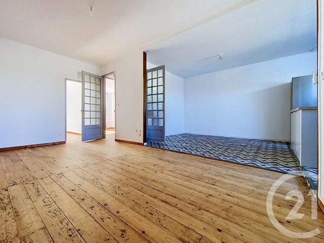 Appartement F3 à vendre - 3 pièces - 76.0 m2 - ROCHEFORT - 17 - POITOU-CHARENTES - Century 21 L'Arsenal