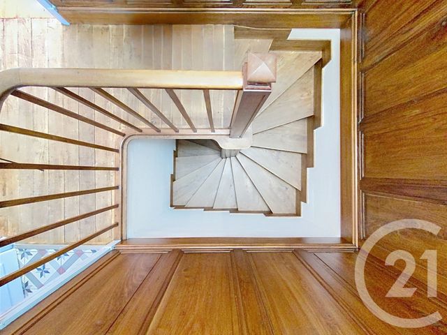Appartement F3 à vendre - 3 pièces - 76.0 m2 - ROCHEFORT - 17 - POITOU-CHARENTES - Century 21 L'Arsenal