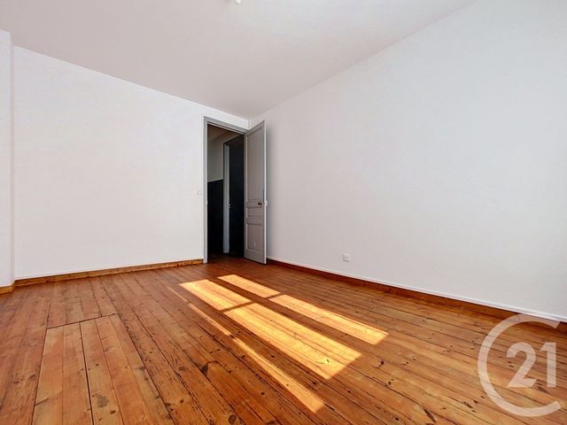 Appartement F3 à vendre - 3 pièces - 76.0 m2 - ROCHEFORT - 17 - POITOU-CHARENTES - Century 21 L'Arsenal