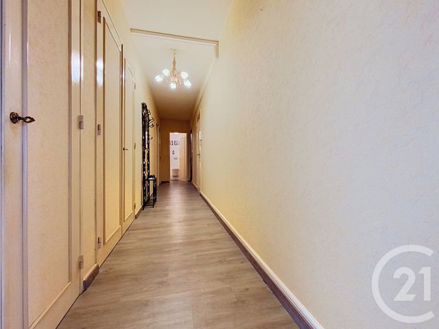 Appartement à vendre - 3 pièces - 86.72 m2 - ROCHEFORT - 17 - POITOU-CHARENTES - Century 21 L'Arsenal