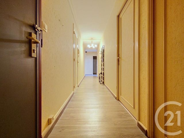 Appartement à vendre - 3 pièces - 86.72 m2 - ROCHEFORT - 17 - POITOU-CHARENTES - Century 21 L'Arsenal