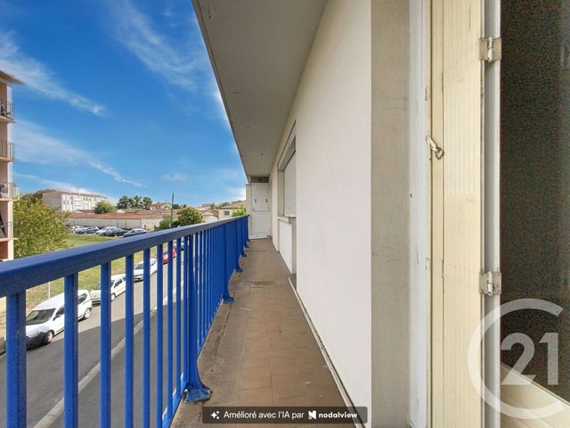 Appartement à vendre - 3 pièces - 86.72 m2 - ROCHEFORT - 17 - POITOU-CHARENTES - Century 21 L'Arsenal