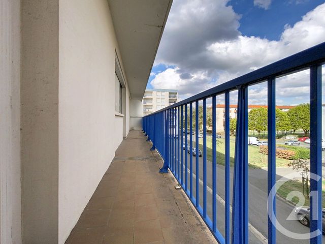Appartement à vendre - 3 pièces - 86.72 m2 - ROCHEFORT - 17 - POITOU-CHARENTES - Century 21 L'Arsenal