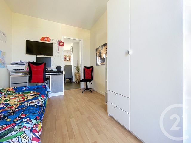 Appartement F4 à vendre - 4 pièces - 67.91 m2 - ROCHEFORT - 17 - POITOU-CHARENTES - Century 21 L'Arsenal
