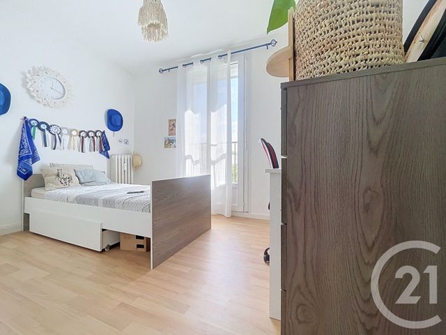 Appartement F4 à vendre - 4 pièces - 67.91 m2 - ROCHEFORT - 17 - POITOU-CHARENTES - Century 21 L'Arsenal