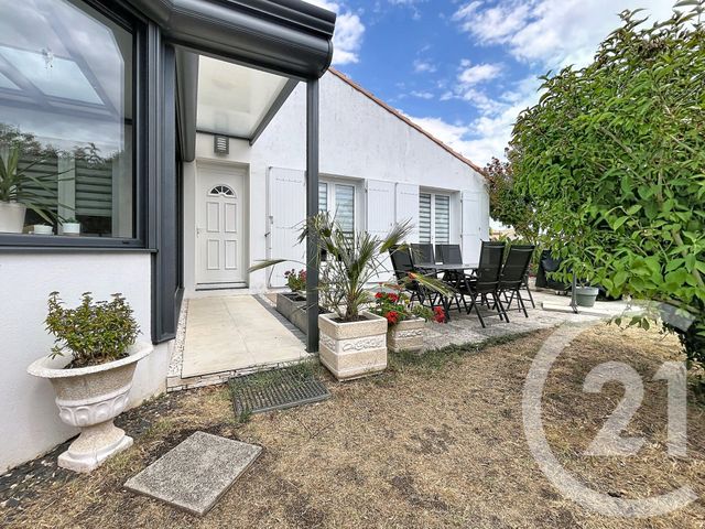 maison à vendre - 5 pièces - 142.0 m2 - TONNAY CHARENTE - 17 - POITOU-CHARENTES - Century 21 L'Arsenal
