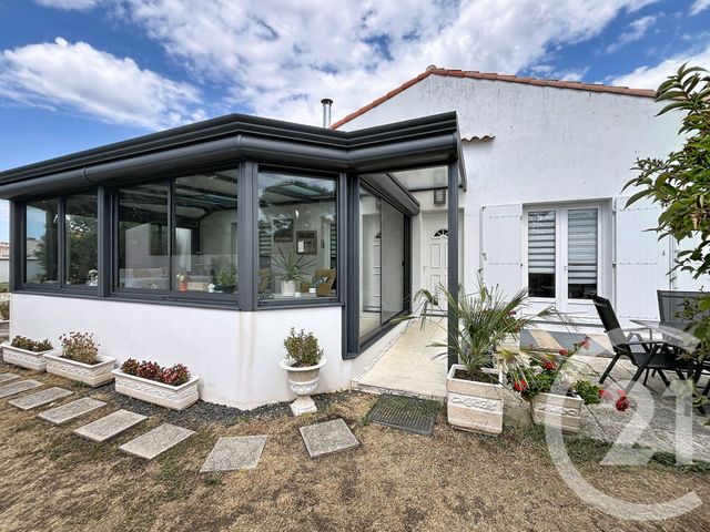 maison à vendre - 5 pièces - 142.0 m2 - TONNAY CHARENTE - 17 - POITOU-CHARENTES - Century 21 L'Arsenal