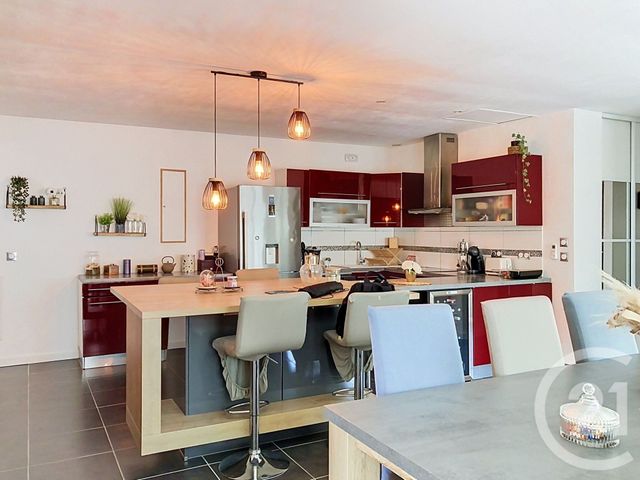 maison à vendre - 5 pièces - 142.0 m2 - TONNAY CHARENTE - 17 - POITOU-CHARENTES - Century 21 L'Arsenal