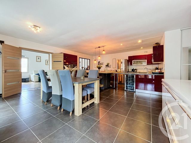 maison à vendre - 5 pièces - 142.0 m2 - TONNAY CHARENTE - 17 - POITOU-CHARENTES - Century 21 L'Arsenal