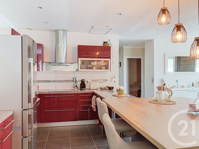 maison à vendre - 5 pièces - 142.0 m2 - TONNAY CHARENTE - 17 - POITOU-CHARENTES - Century 21 L'Arsenal