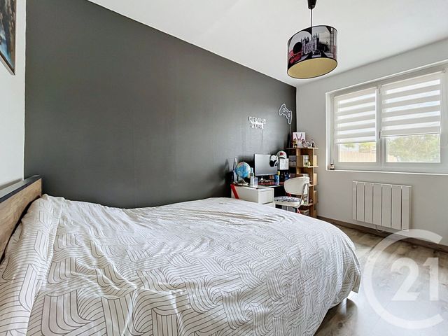 maison à vendre - 5 pièces - 142.0 m2 - TONNAY CHARENTE - 17 - POITOU-CHARENTES - Century 21 L'Arsenal