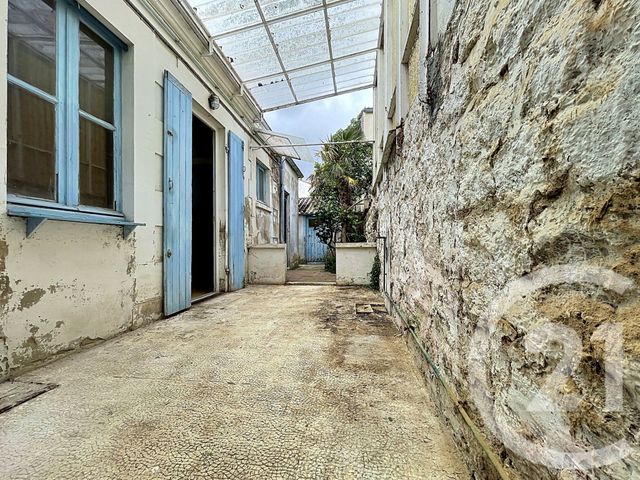 maison à vendre - 2 pièces - 57.6 m2 - ROCHEFORT - 17 - POITOU-CHARENTES - Century 21 L'Arsenal