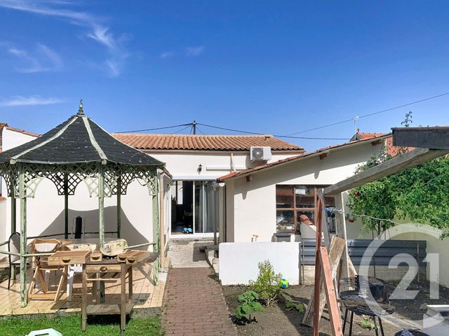 maison à vendre - 5 pièces - 97.0 m2 - ROCHEFORT - 17 - POITOU-CHARENTES - Century 21 L'Arsenal
