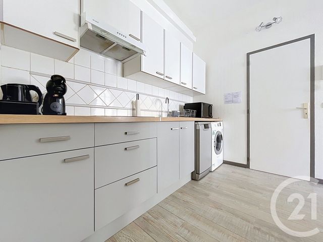 Appartement à vendre - 2 pièces - 37.3 m2 - ROCHEFORT - 17 - POITOU-CHARENTES - Century 21 L'Arsenal