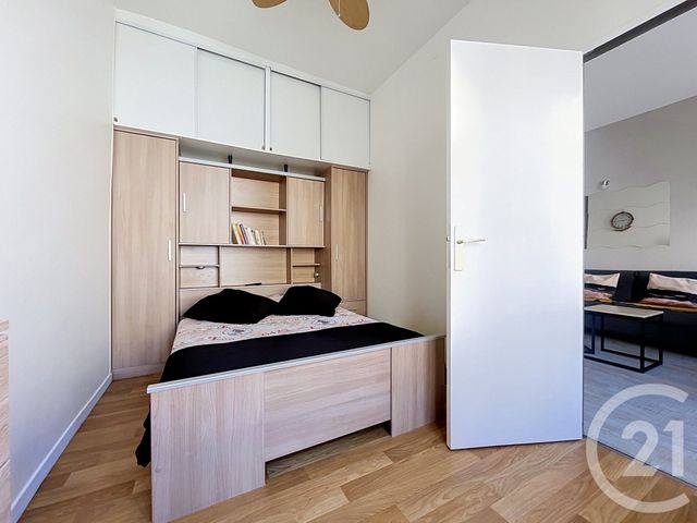 Appartement à vendre - 2 pièces - 37.3 m2 - ROCHEFORT - 17 - POITOU-CHARENTES - Century 21 L'Arsenal