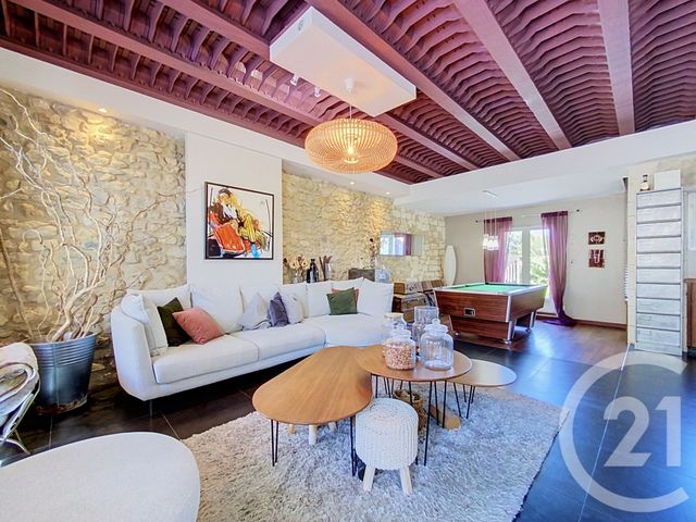 maison à vendre - 7 pièces - 217.0 m2 - VERGEROUX - 17 - POITOU-CHARENTES - Century 21 L'Arsenal