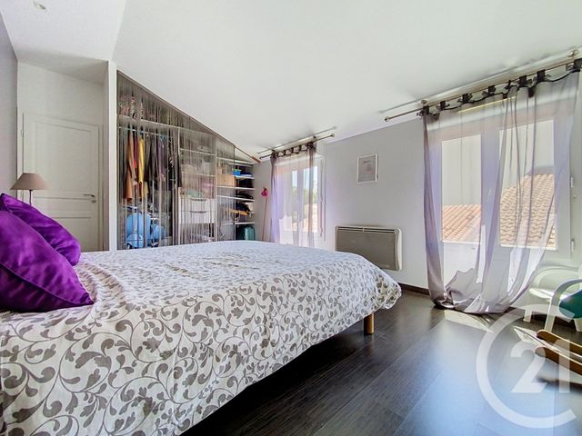 maison à vendre - 7 pièces - 217.0 m2 - VERGEROUX - 17 - POITOU-CHARENTES - Century 21 L'Arsenal