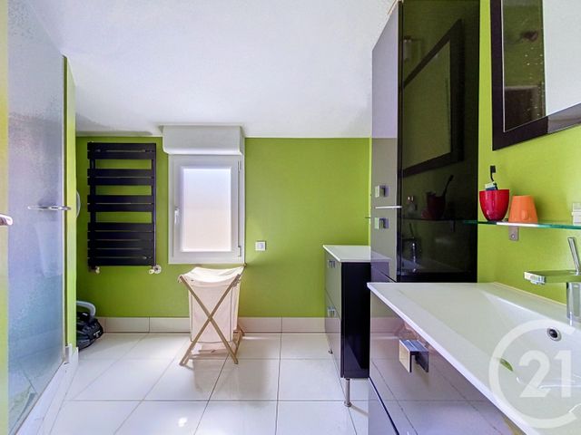 maison à vendre - 7 pièces - 217.0 m2 - VERGEROUX - 17 - POITOU-CHARENTES - Century 21 L'Arsenal